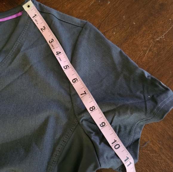 NWT - Healing Hands SM Pewter Gray Juilet V-Neck Scrub Top - Picture 10 of 11